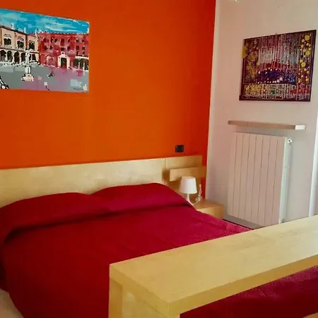 Scuderlando 48 Apartamento *