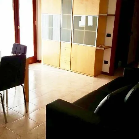 Apartamento Scuderlando 48 *